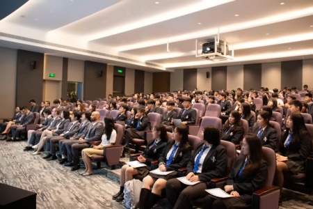 苏州阿德科特学校休业仪式.jpg