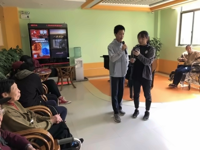 养老院音乐会.jpg
