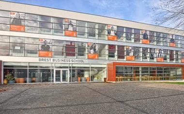 法国布雷斯特商学院