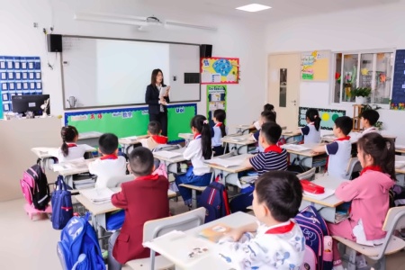 太仓华顿教发中心教学调研.jpg