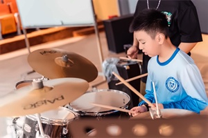 深圳市普林云海港人子弟学校音乐课