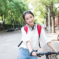 毕业生