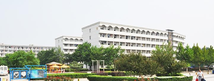 石家庄纺织技工学校