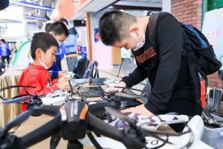 华南师范大学附属外国语学校