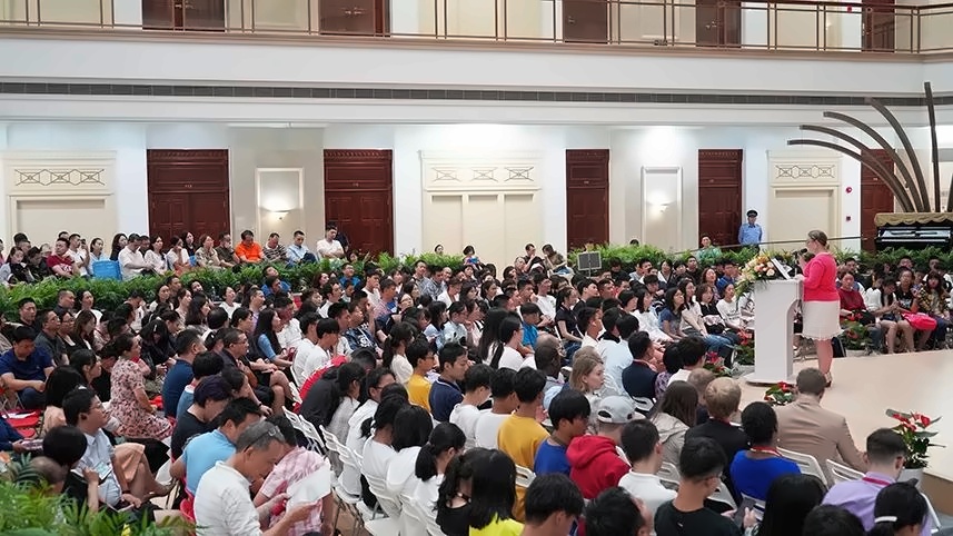 开学典礼现场.jpg