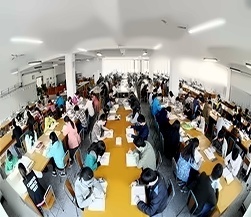 山东工商学院自习室