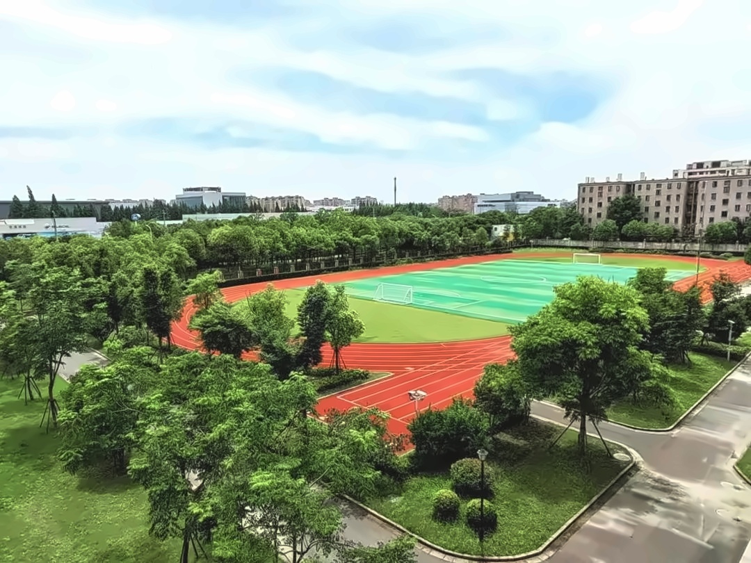 上海存志学校集团融合部环境.jpg