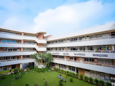 剑桥郡加拿达外国语学校教学楼