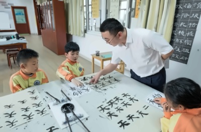 句容碧桂园学校.jpg