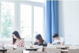 会计盲目自信