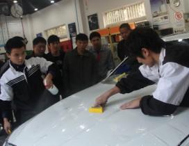 南京久久汽车装潢培训学校