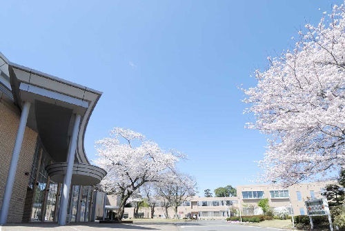 日本桥学馆大学
