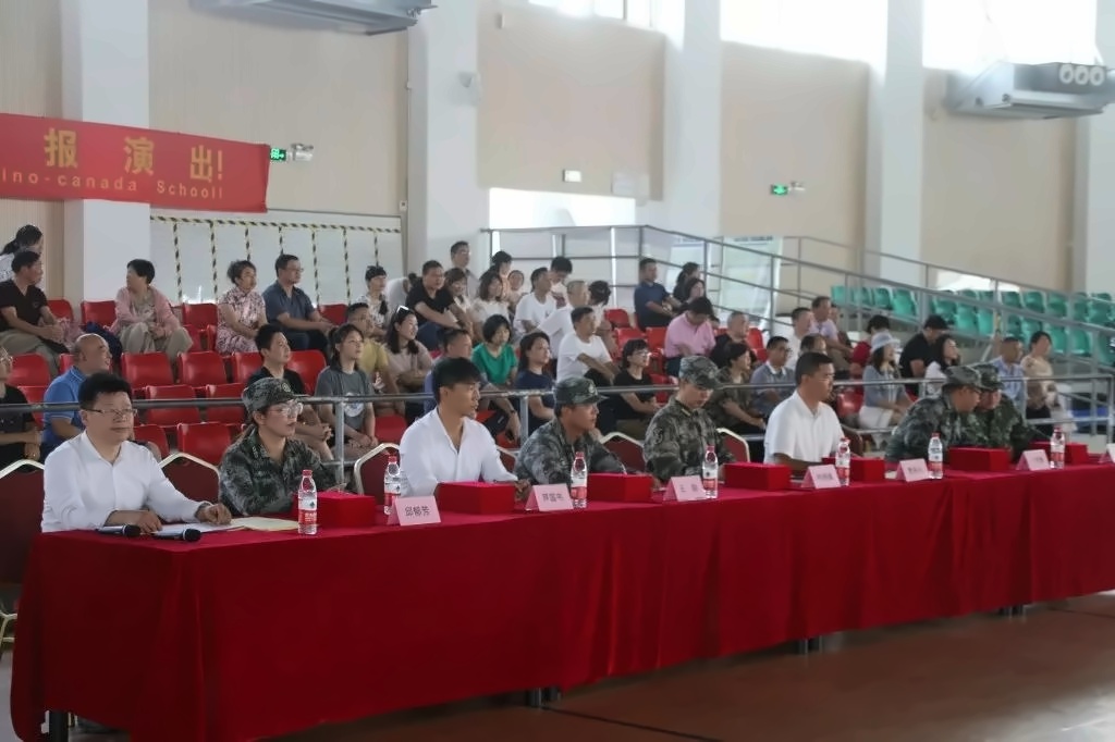 中加楓華國(guó)際學(xué)校2019年新高一軍訓(xùn)圓滿落幕.jpg