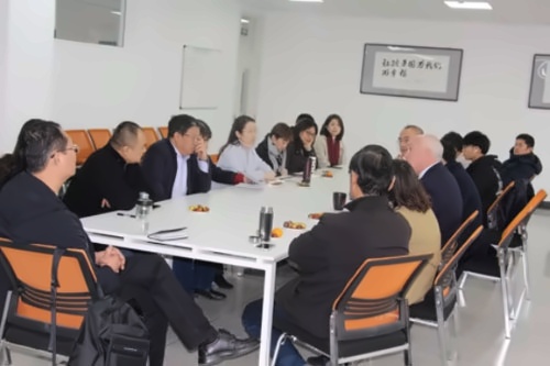 中育贝拉国际高中