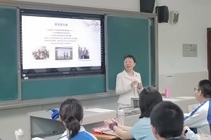 成都石室天府中学国际部中国驻名古屋领事馆科技领事为学生开展升学讲座