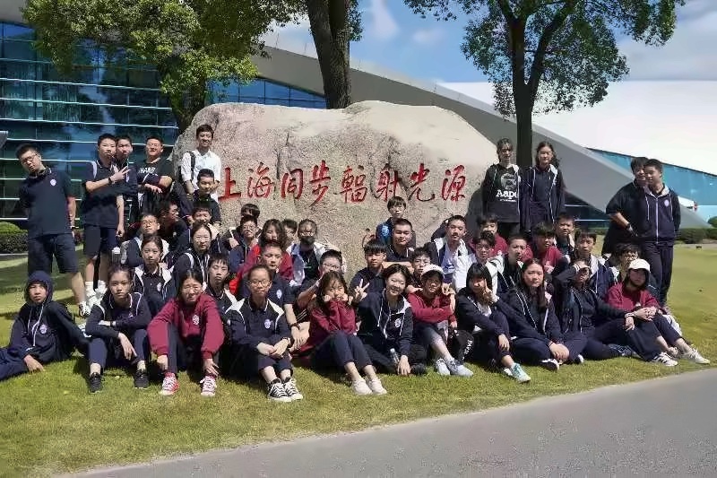 上海诺科学校行走课堂.jpg
