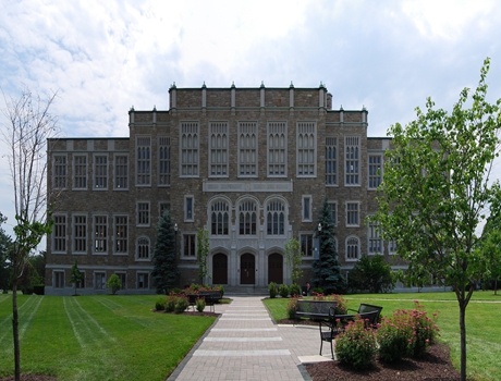 奥尔巴尼法学院