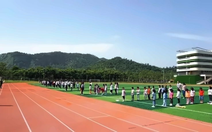湖州帕丁顿双语学校趣味运动会闭幕式.jpg