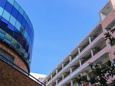 深大师范学院国际高中校园环境