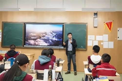 金苹果锦城**中学国际特色课程