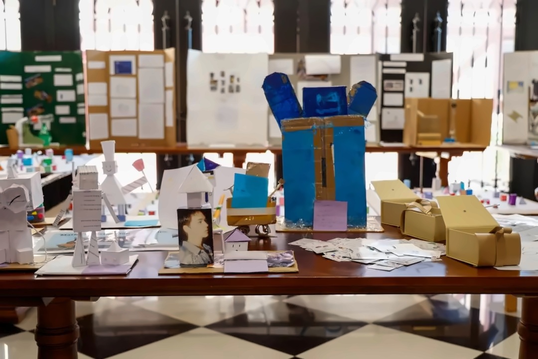上海励滕伯克曼学校室内科学展.jpg