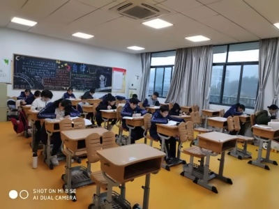 学生自习.jpg