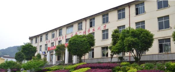 武汉东湖光电学校4