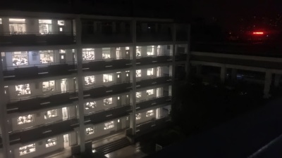 晚自习.jpg