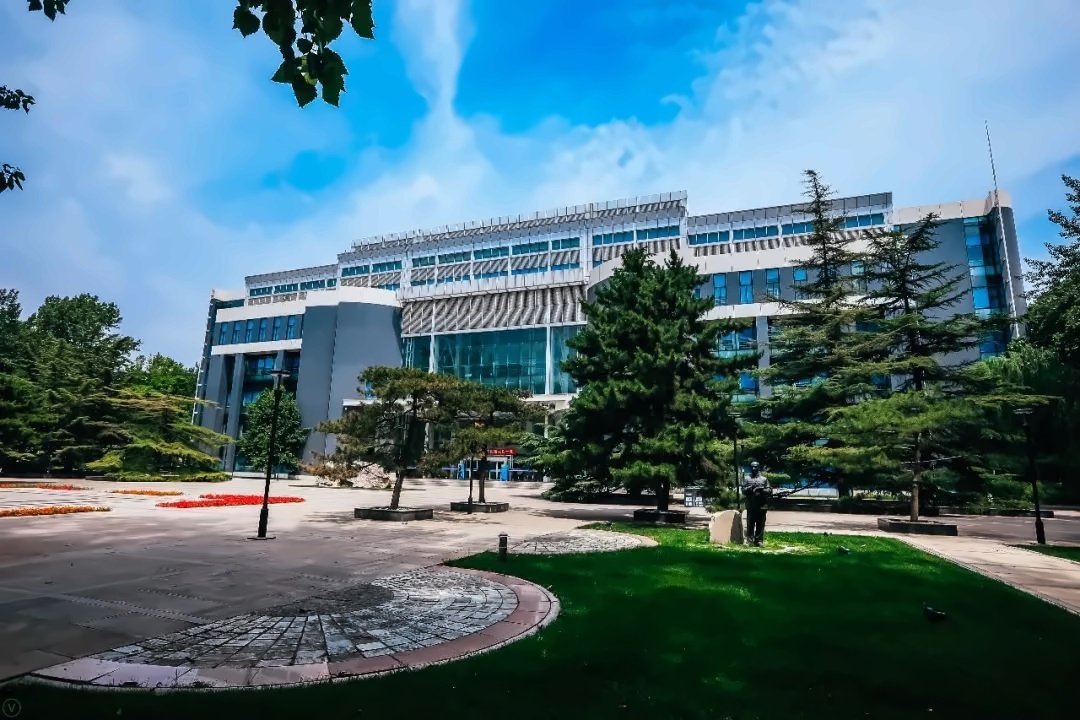 北京航空航天大学