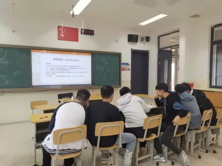 江苏省泰州中学国际部高一年级趣味数学萌芽游戏2.jpg