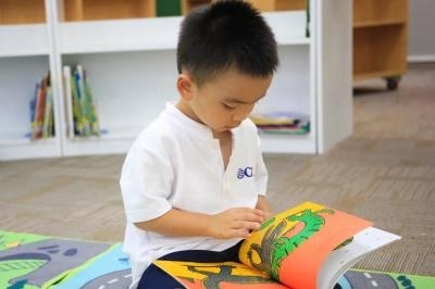 苏州海归子女学校图书馆2.jpg
