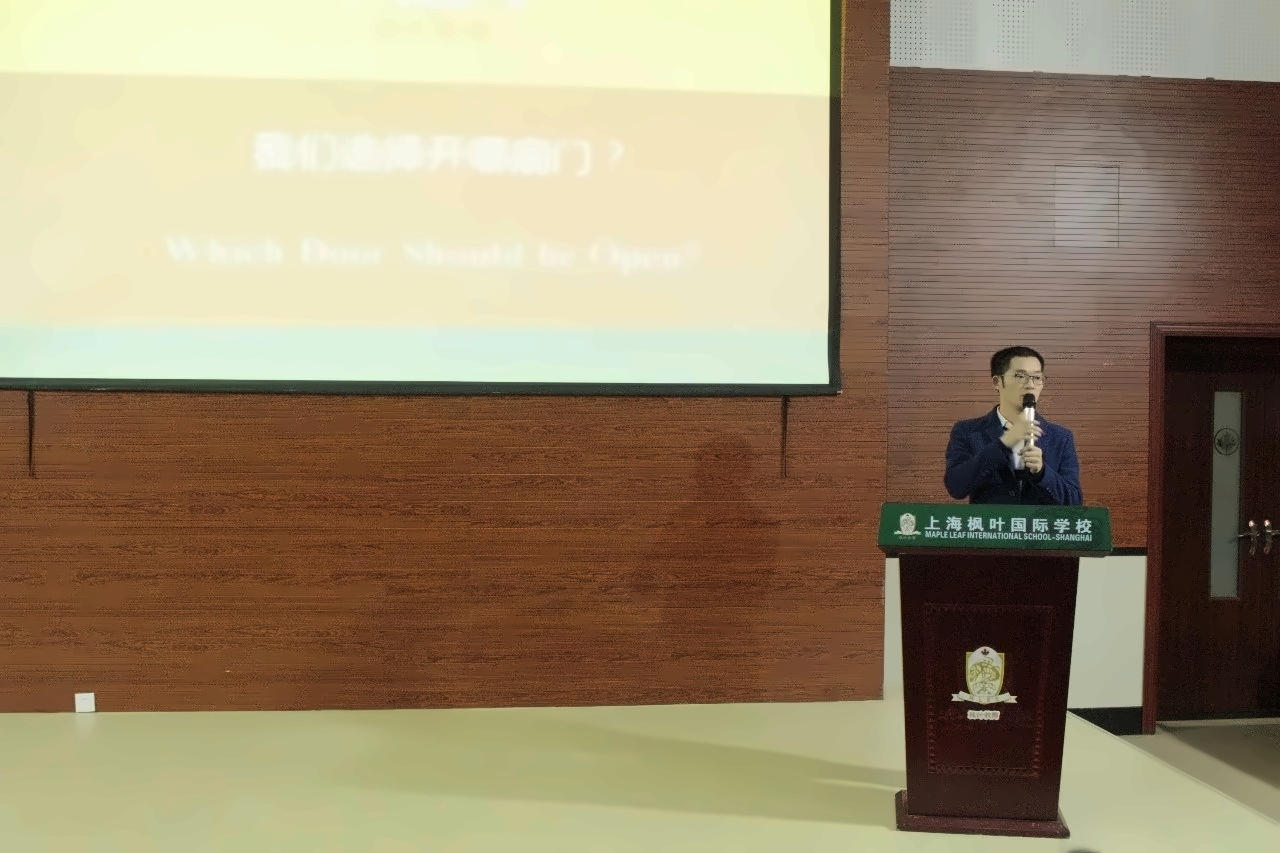 副总领事段守博主任.jpg