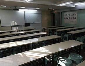 宽敞教室