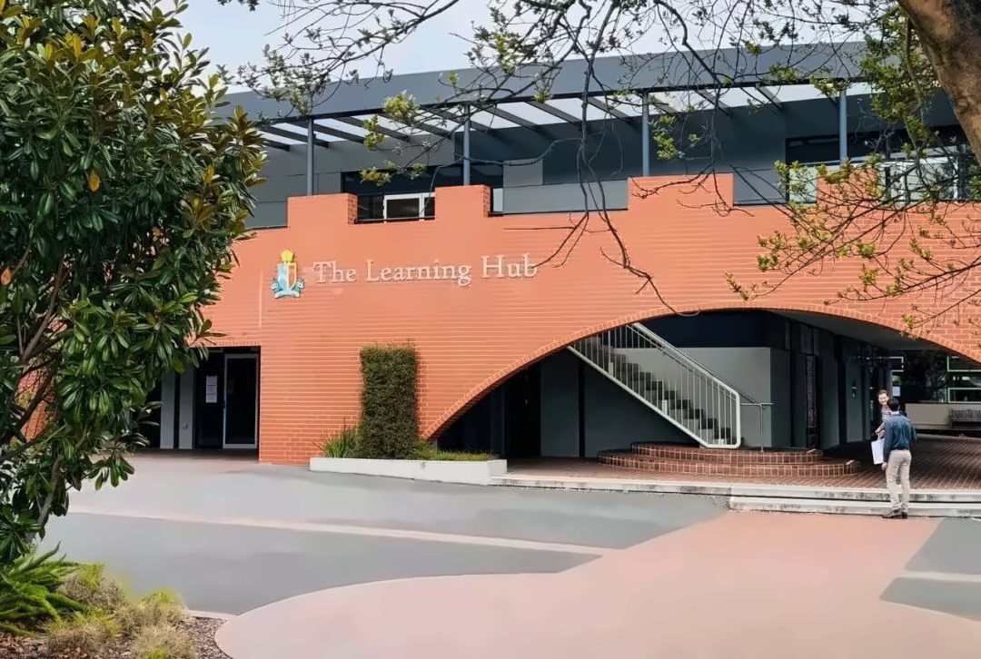 澳大利亚芙班科文法学校