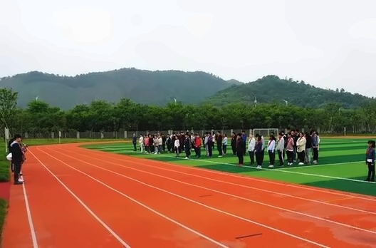 “勤俭节约”主题双语演讲.jpg