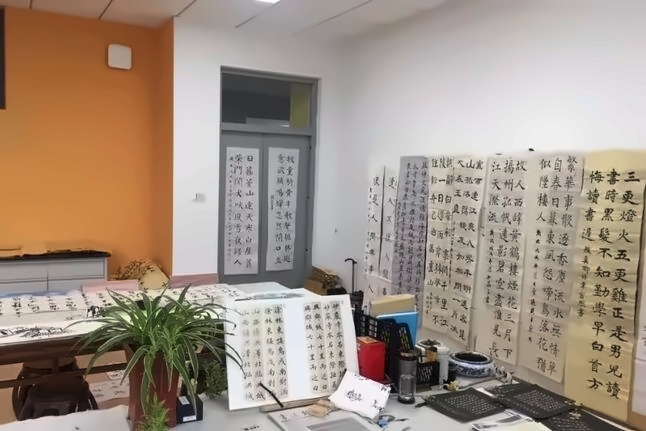 **届书画摄影联展.jpg