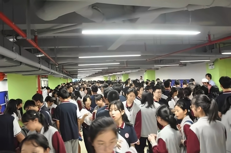 招新现场.jpg