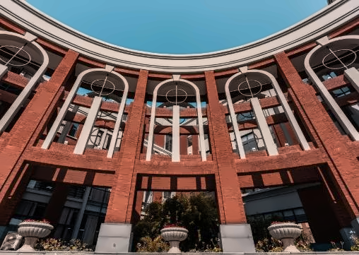 华东政法大学美加本科经管类专业留学计划