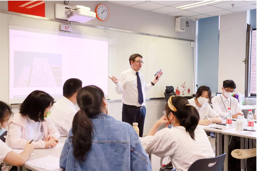 北京外国语大学国际课程中心