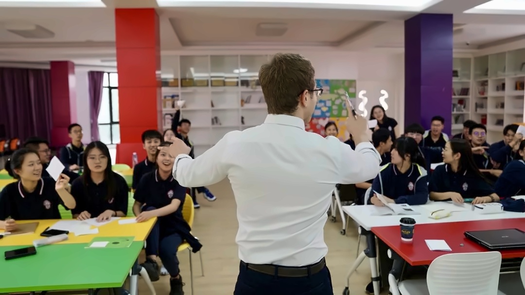 Will老师讲课中.jpg