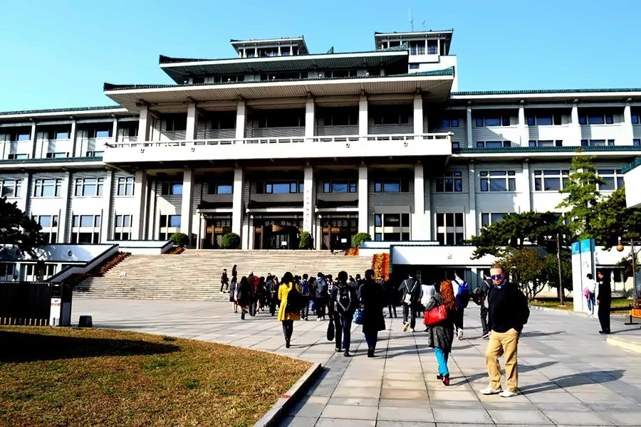 中育贝拉走进国家图书馆，进行新学期次Field trip